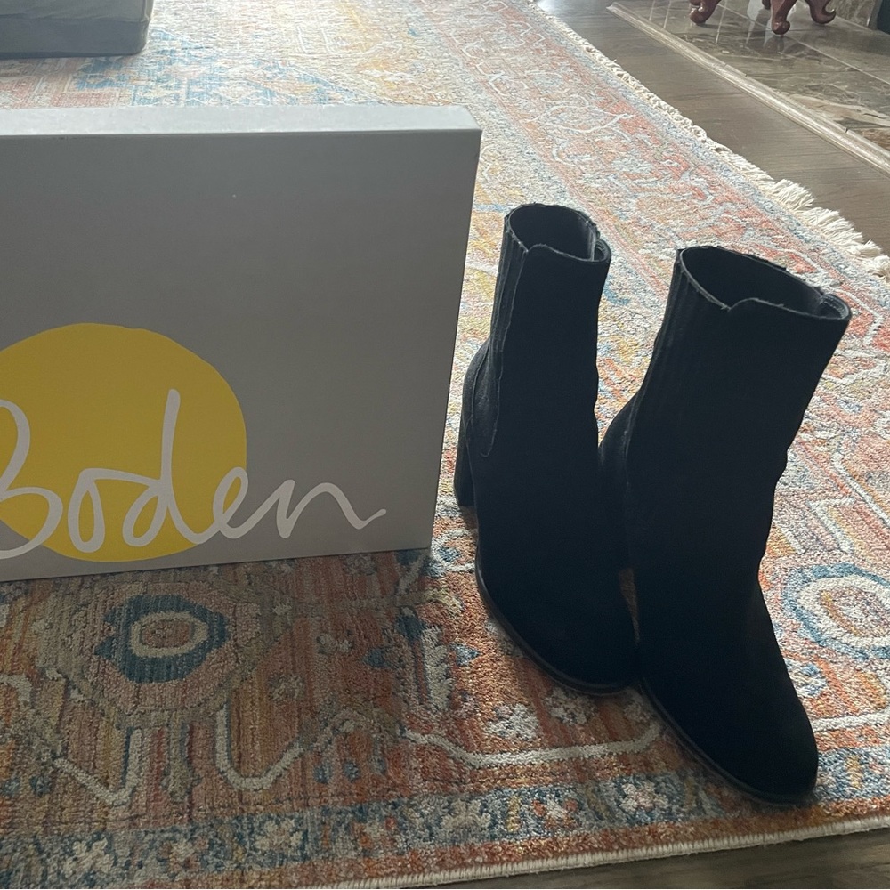 Boden block heel ankle boots